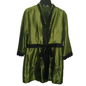 Green blouse with lace & rope